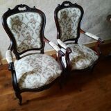 Paire de fauteuils anciens