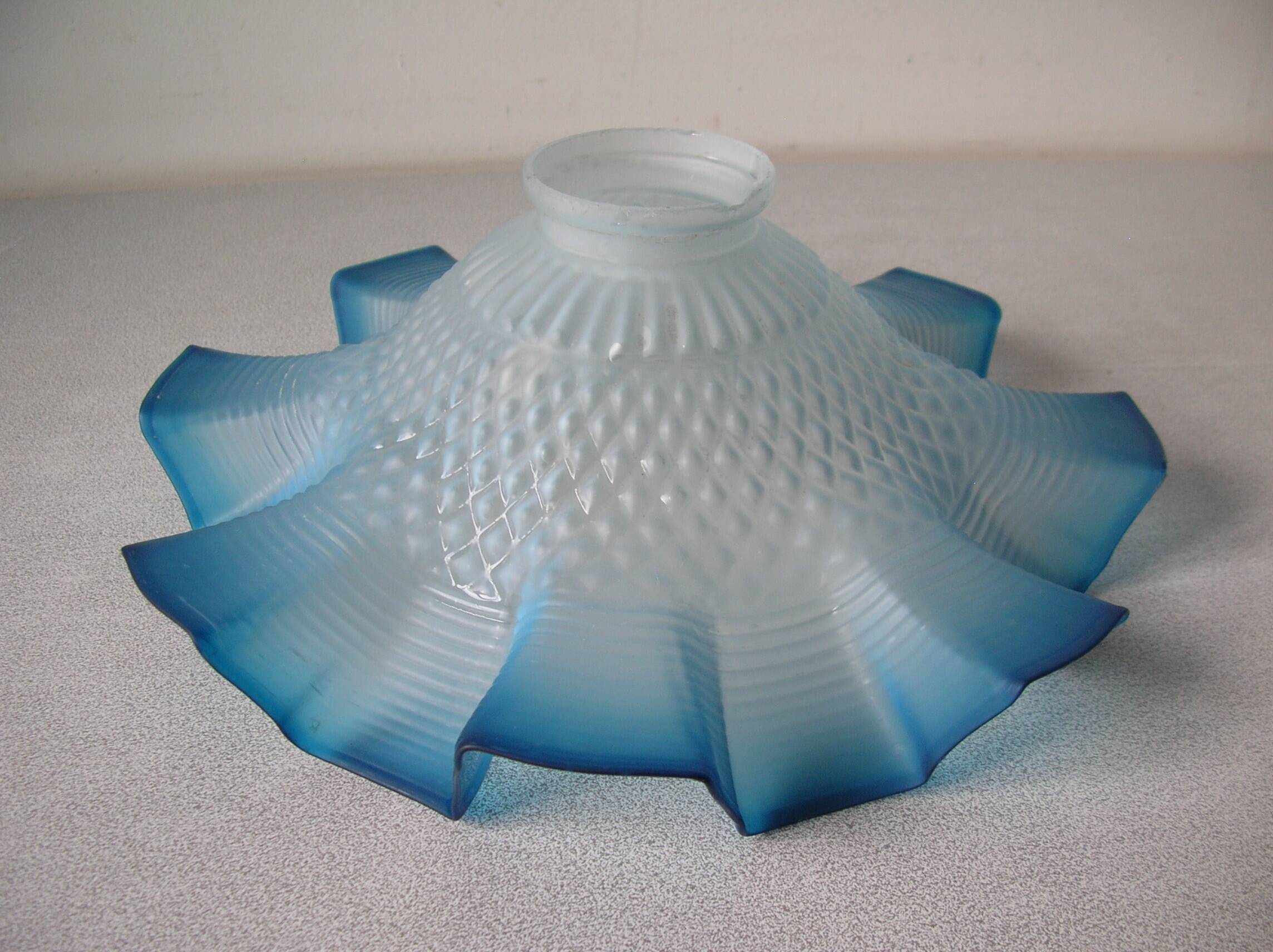 Antique corolla lampshade chandelier lamp pendant light in glass relief decor