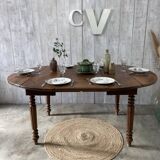Extendable country table