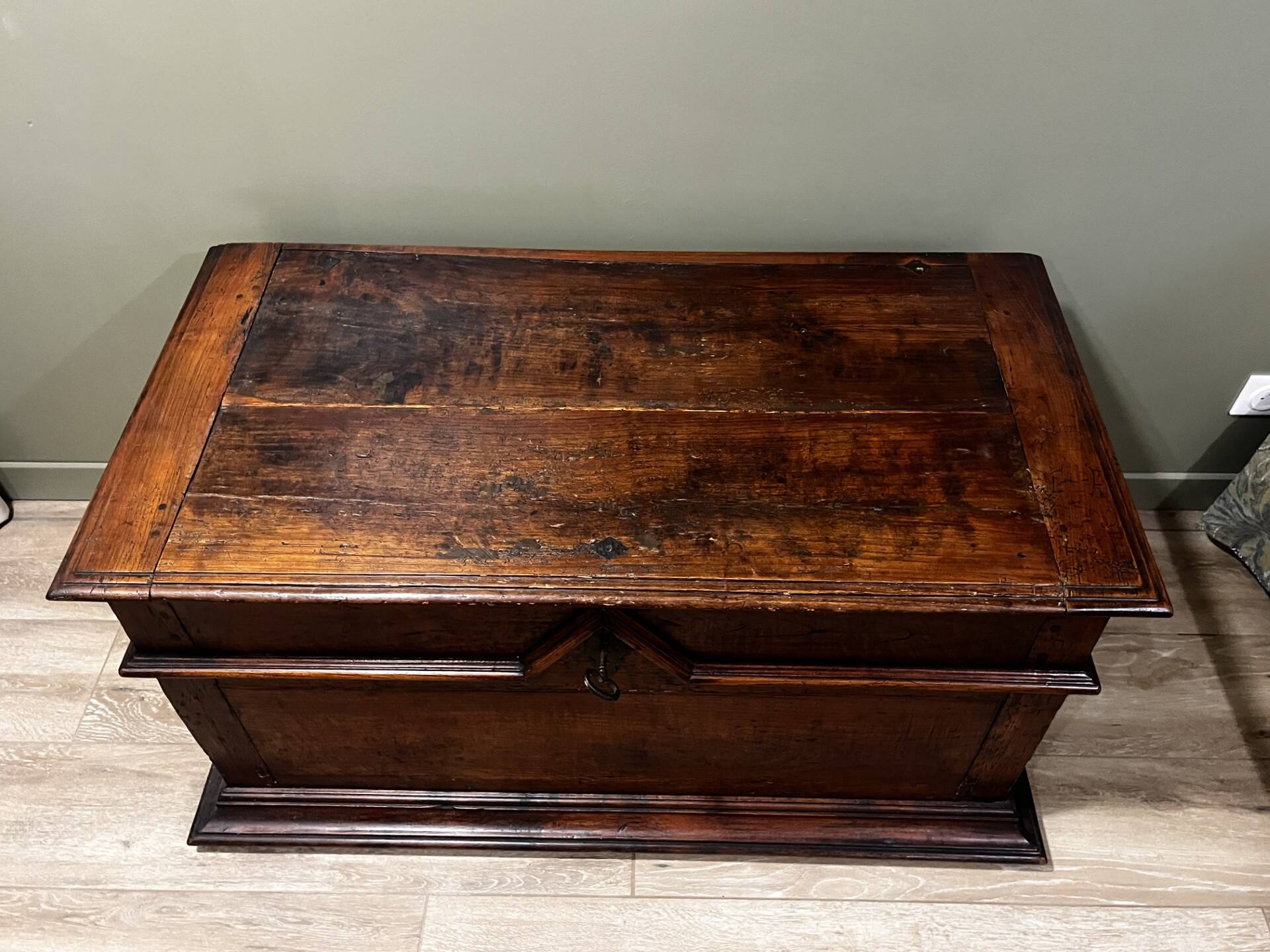 19th-century oak chest