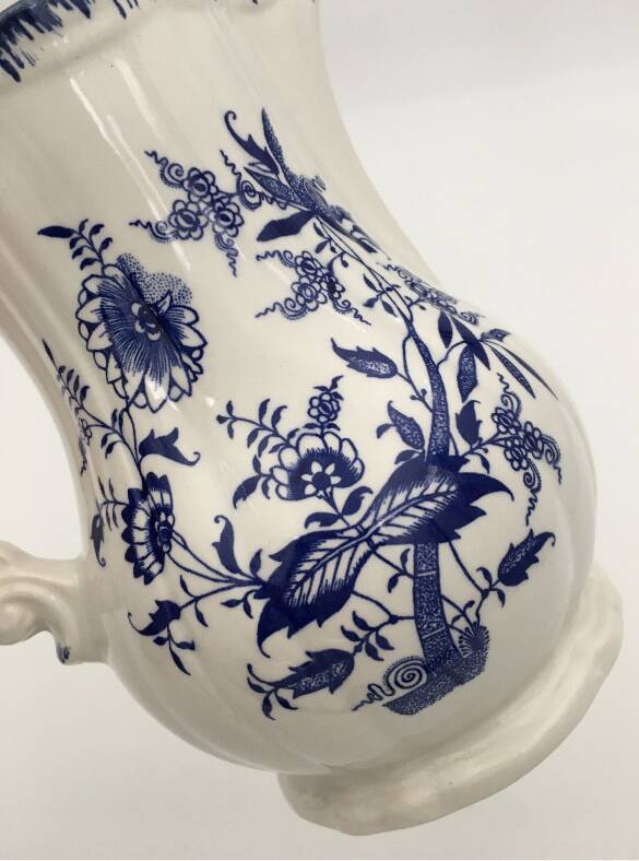 Old earthenware jug from Sarreguemines, Lancaster model