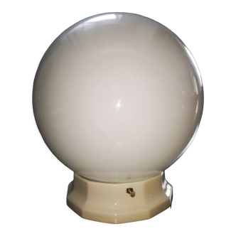 Plafonnier globe opaline