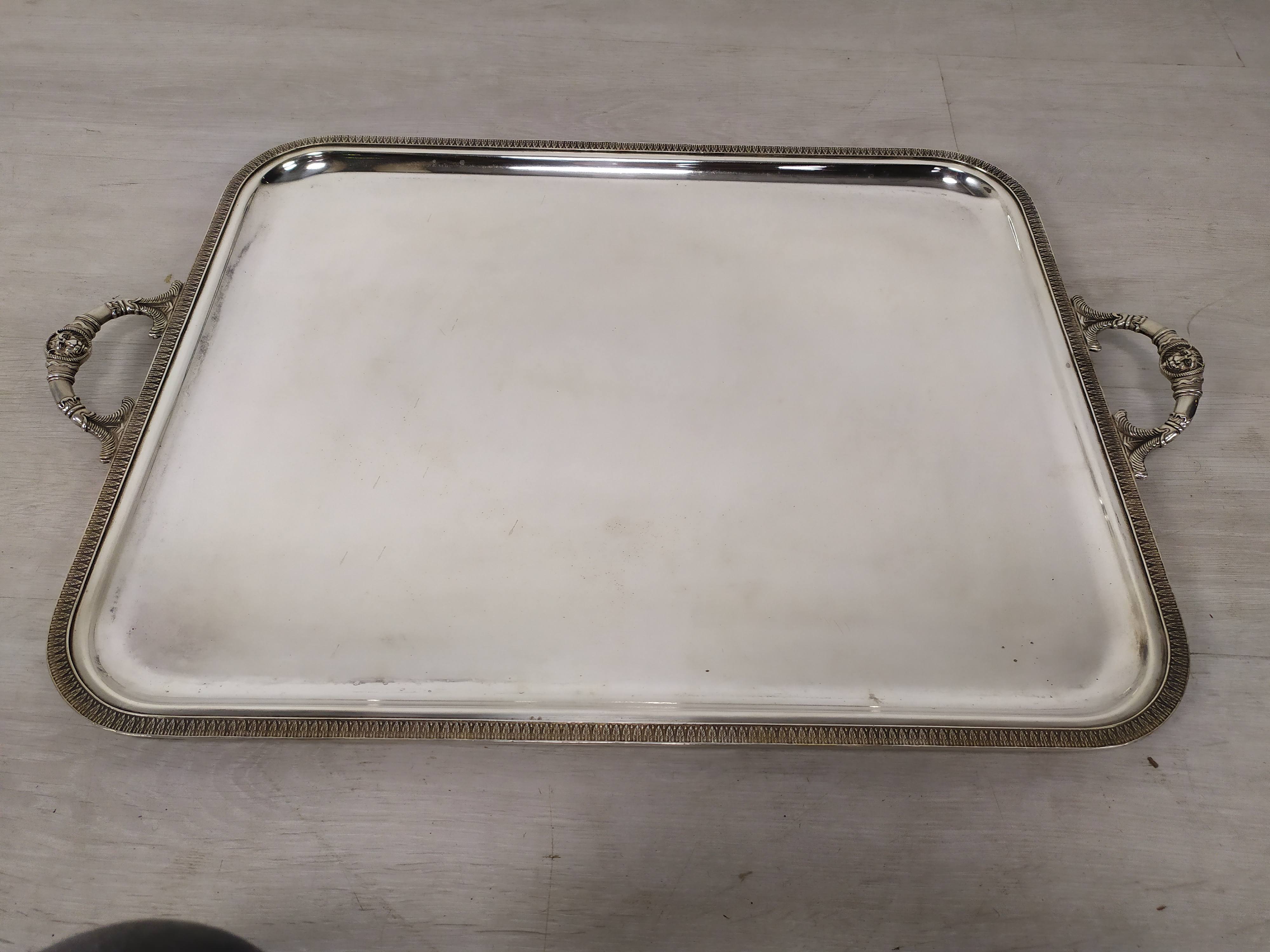 Empire silver metal top