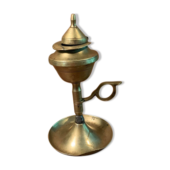 Oil lamp