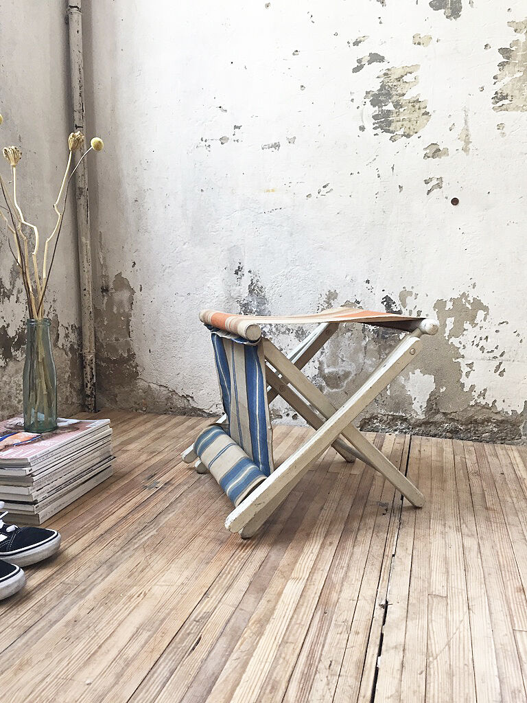 Folding garden chair