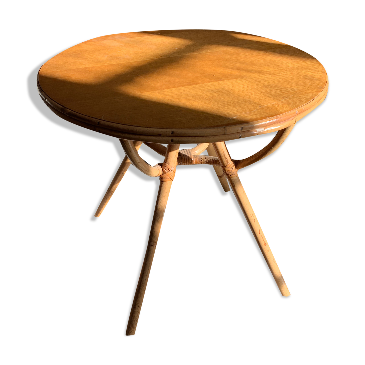 Rattan table