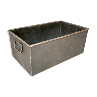 Large industrial bin