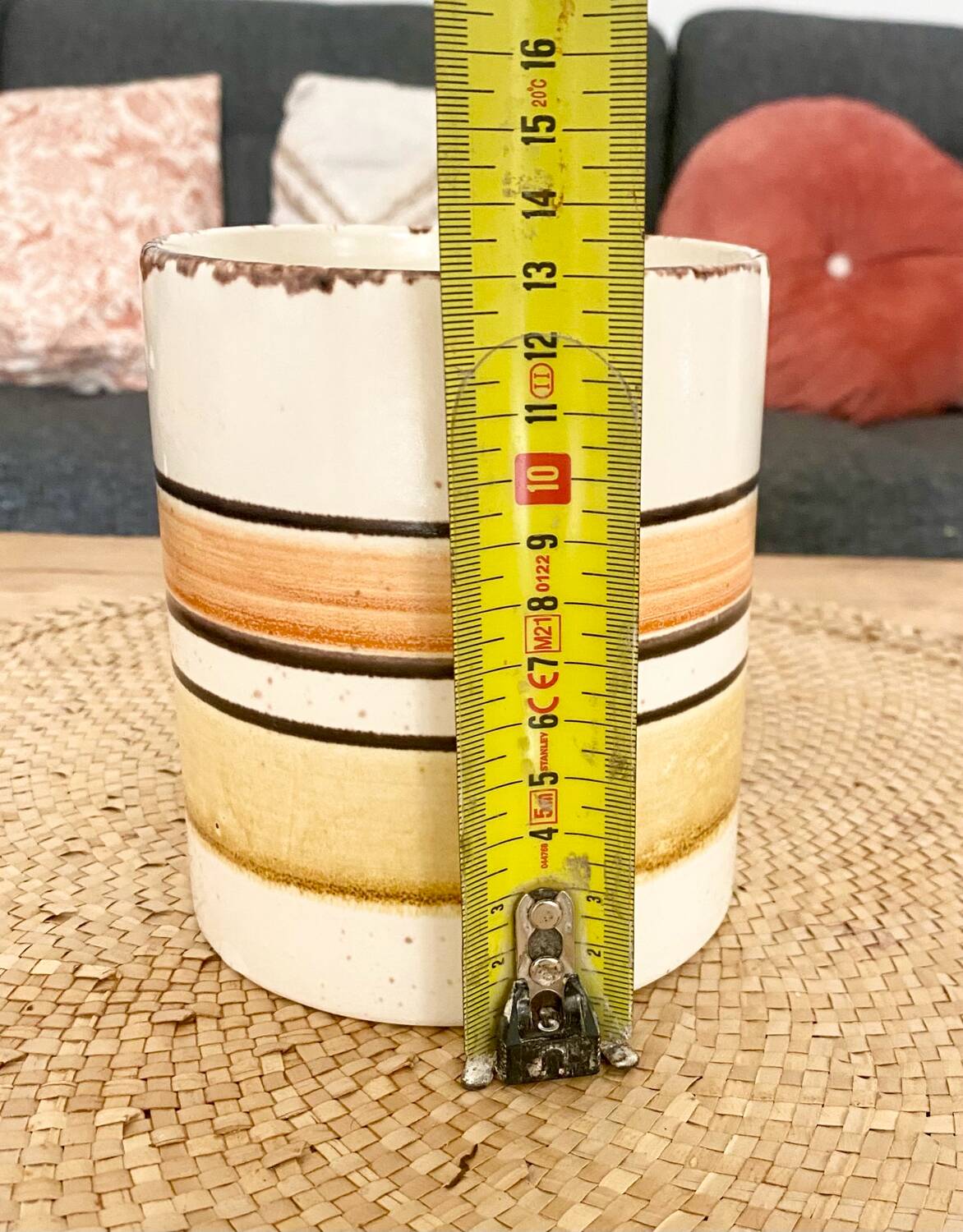 Vase / pot in Gien