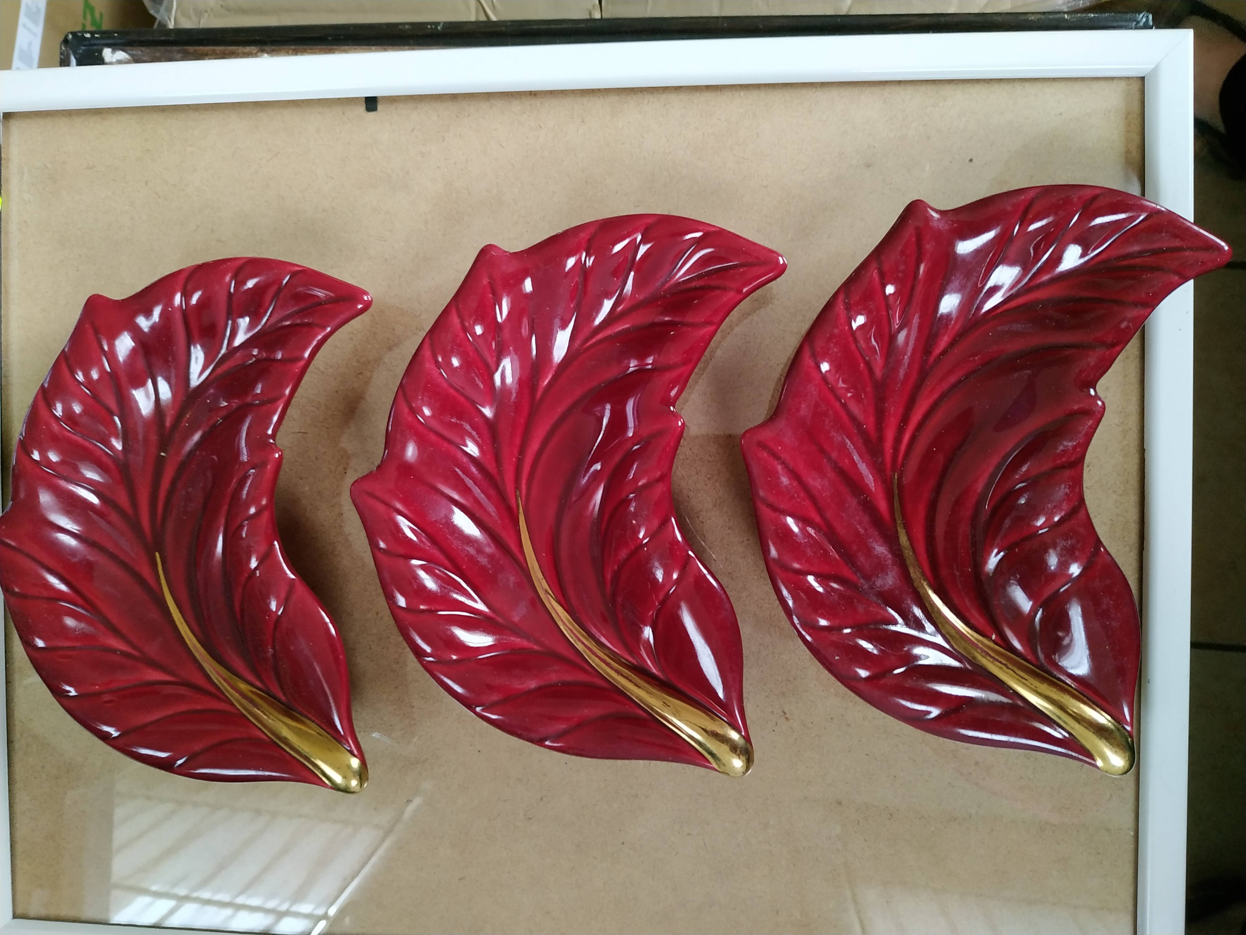 Lot of 3 service cups red and gold verceram