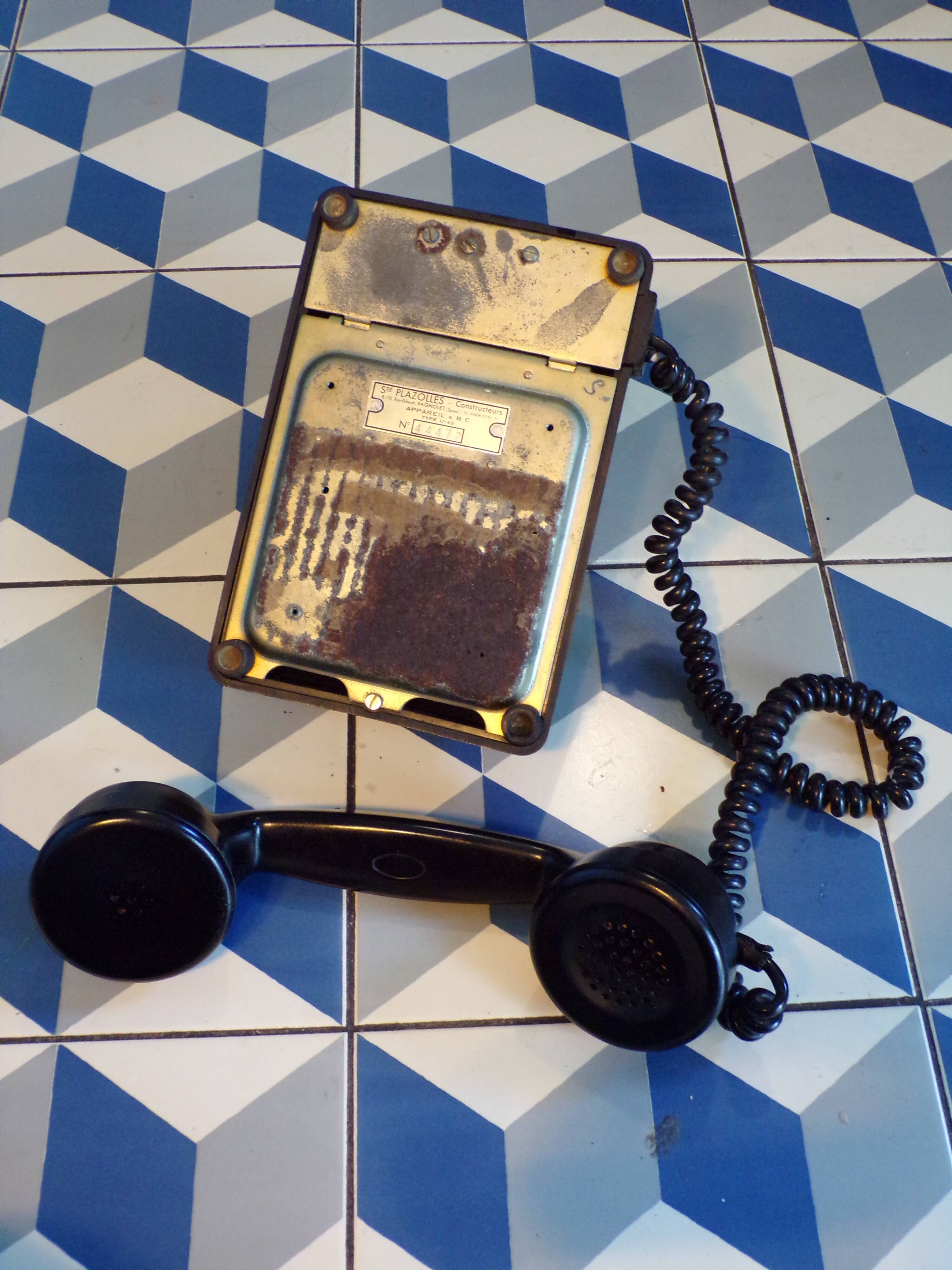 Vintage bakelite dial telephone