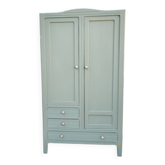 Armoire Parisienne d'hôtel