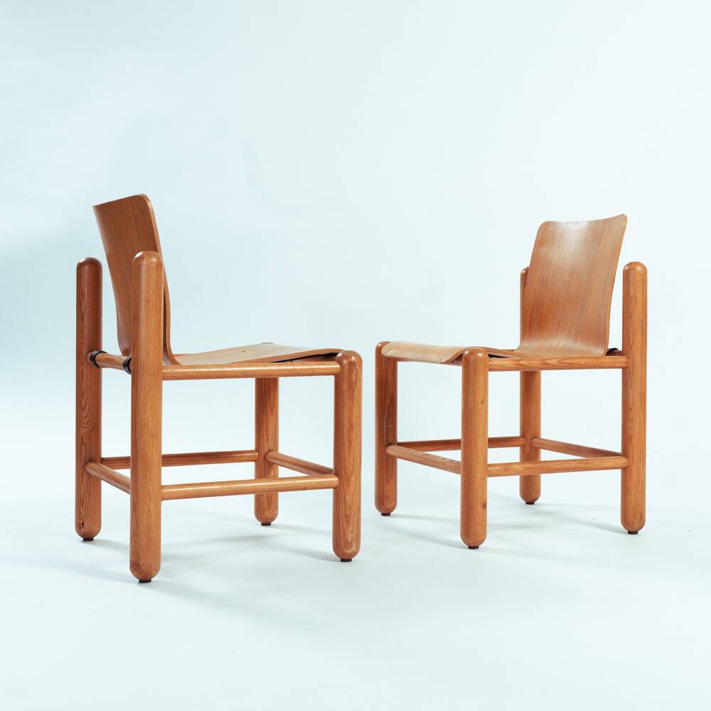 2 Knud Friis & Elmar Moltke Nielsen (Friis & Moltke) Pine dining Chairs