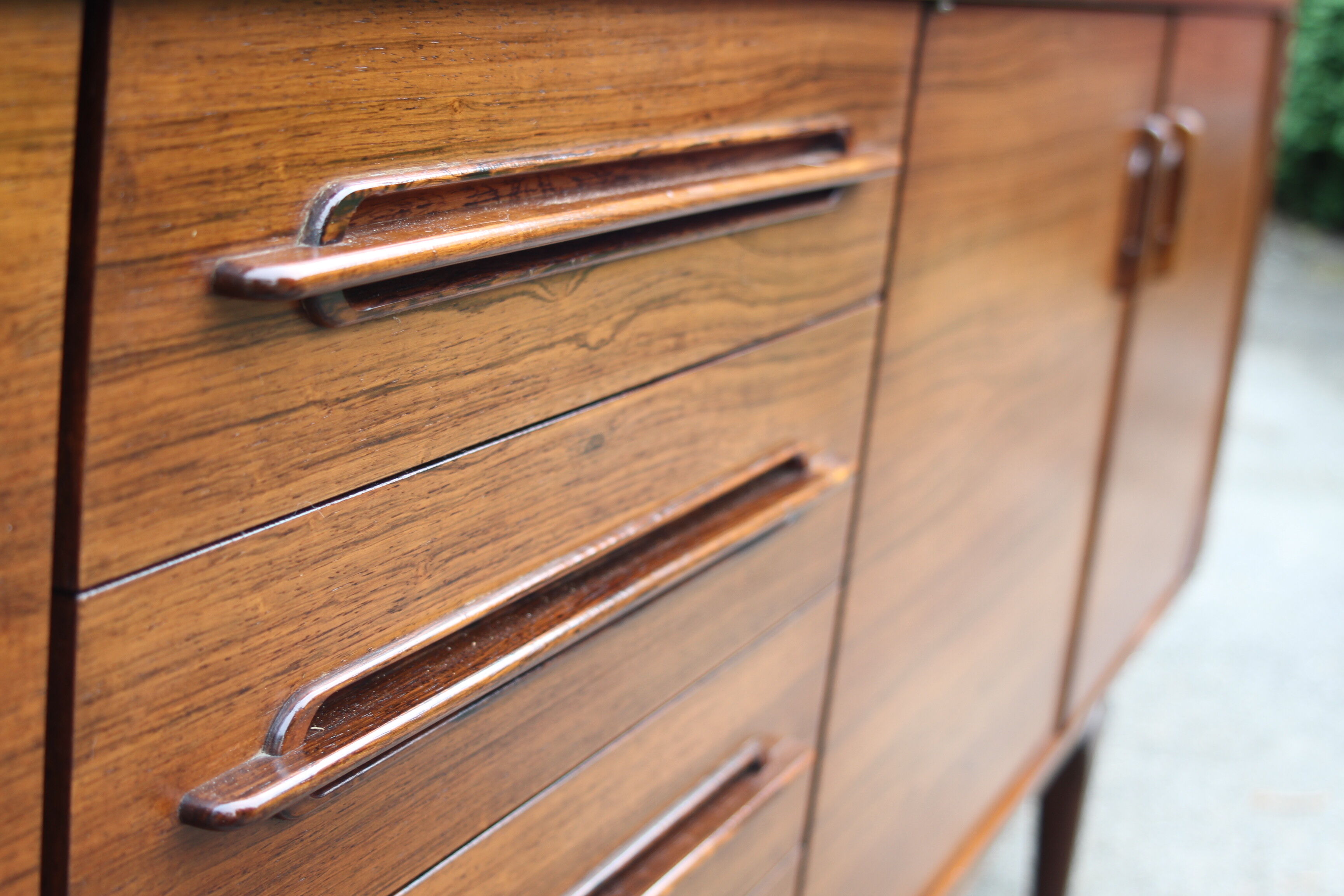 Enfilade in massive pallissandre 60s unifa edition