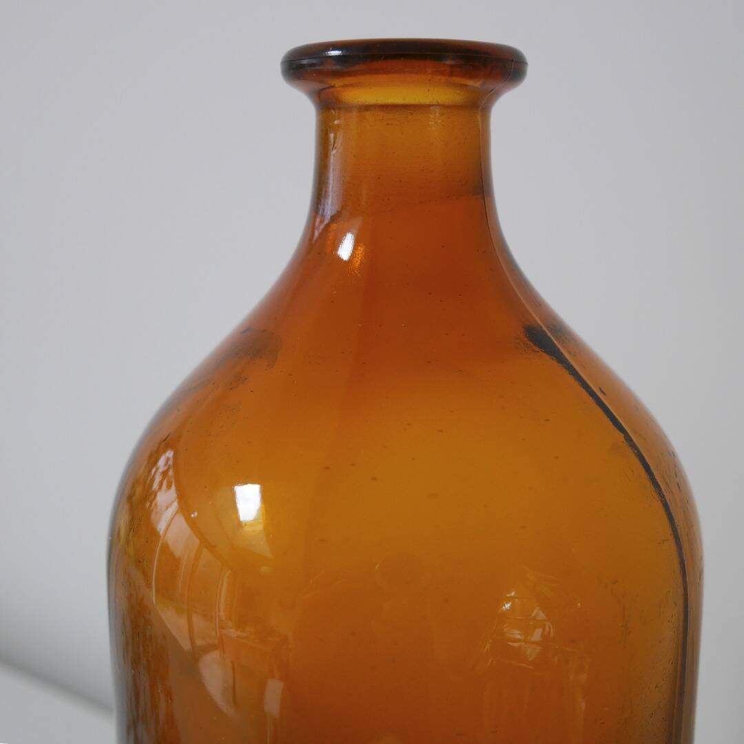 Set of 2 orange vases