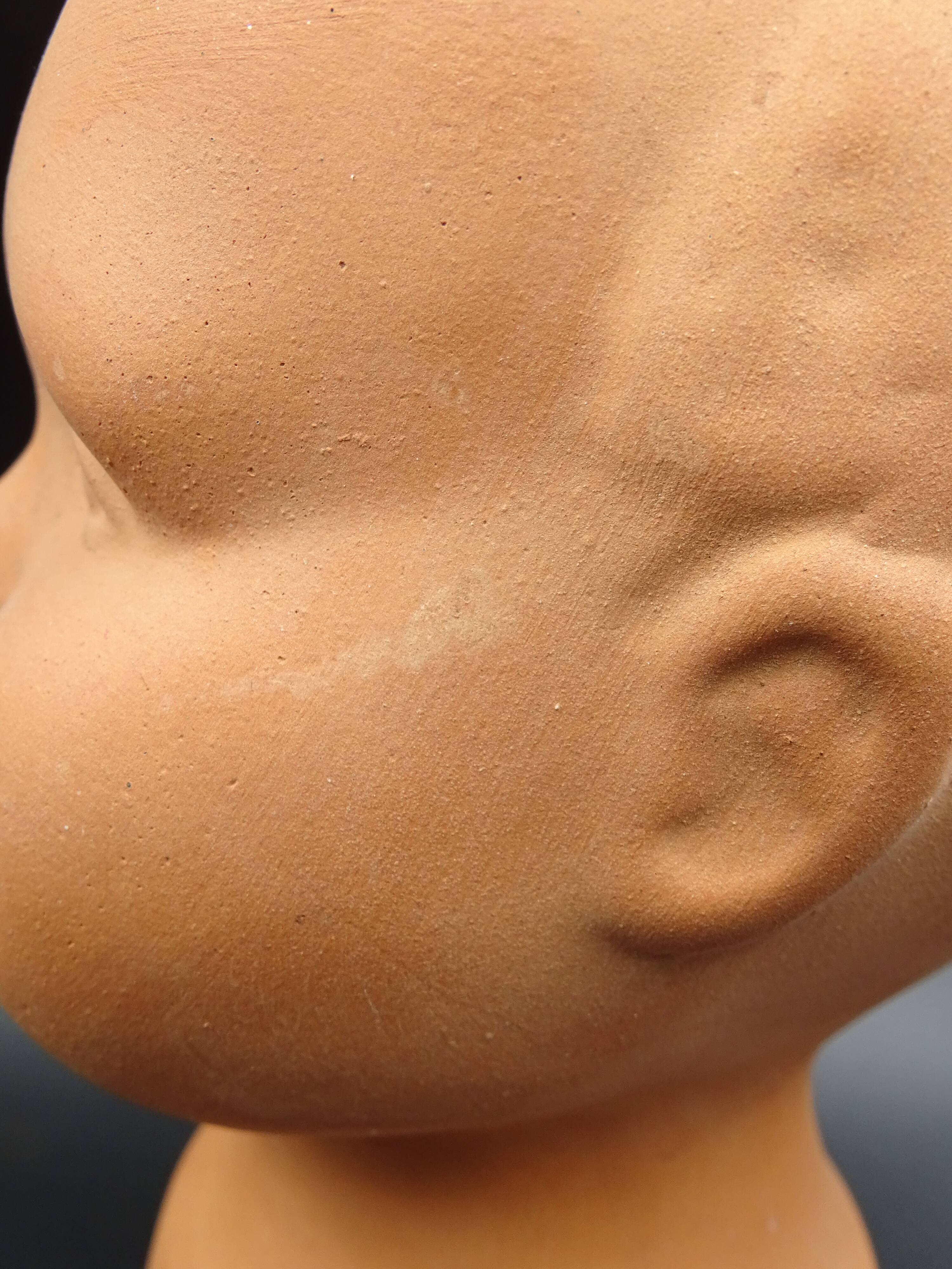 Vase in the shape of a baby's head - poupon