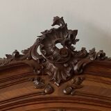 Armoire style rocaille en noyer