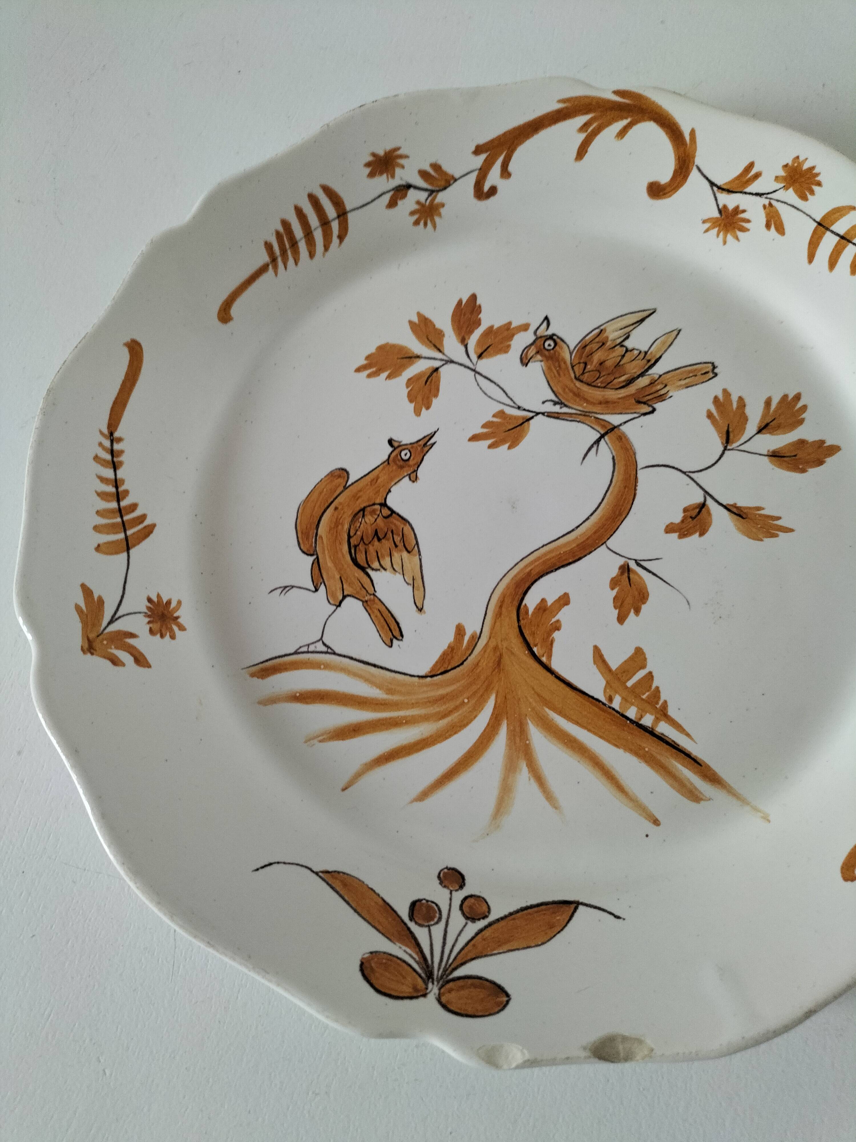 Antique Moustiers style plate, Museums of France edition