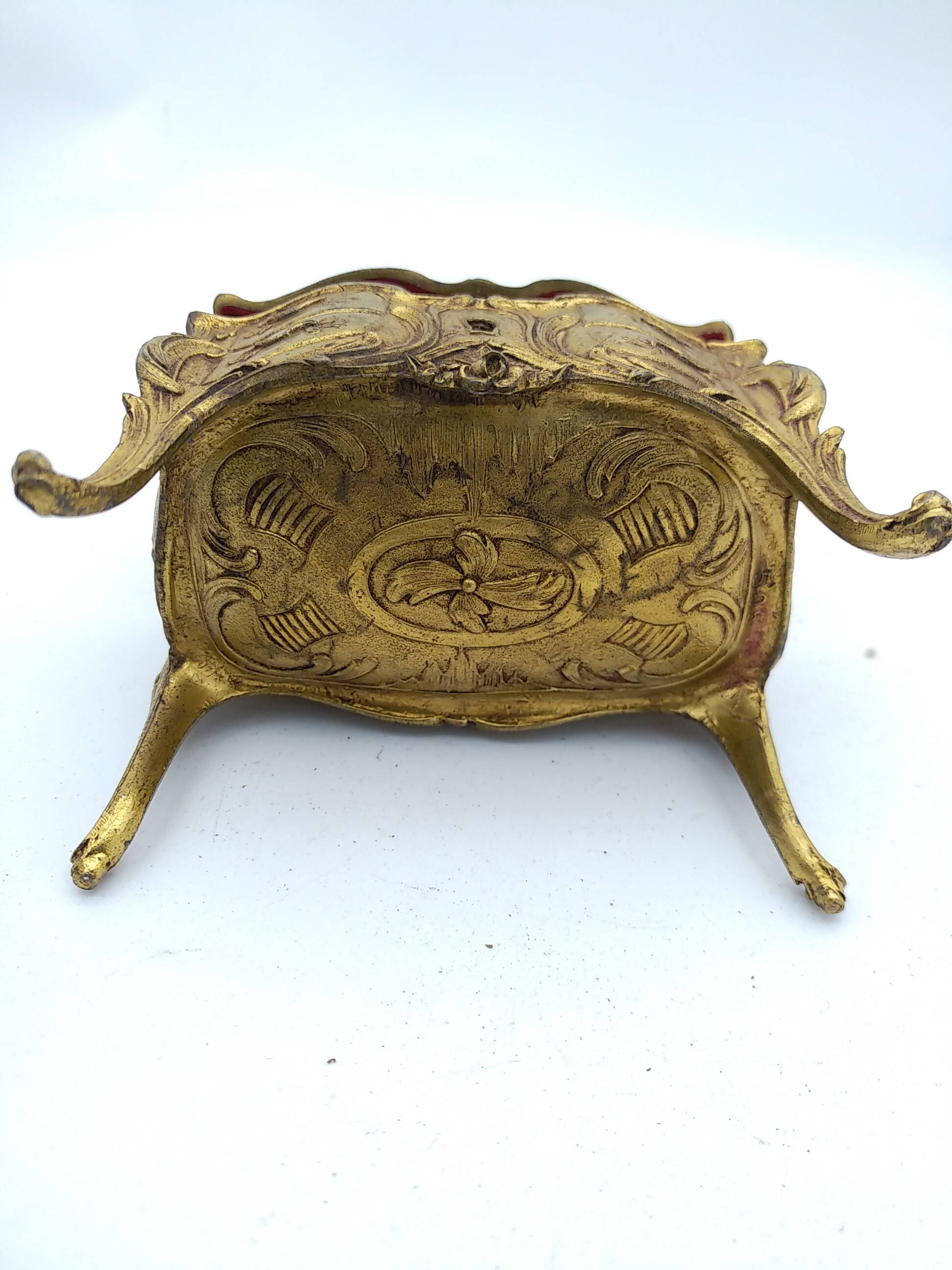 Metal jewelry box. Art Nouveau.