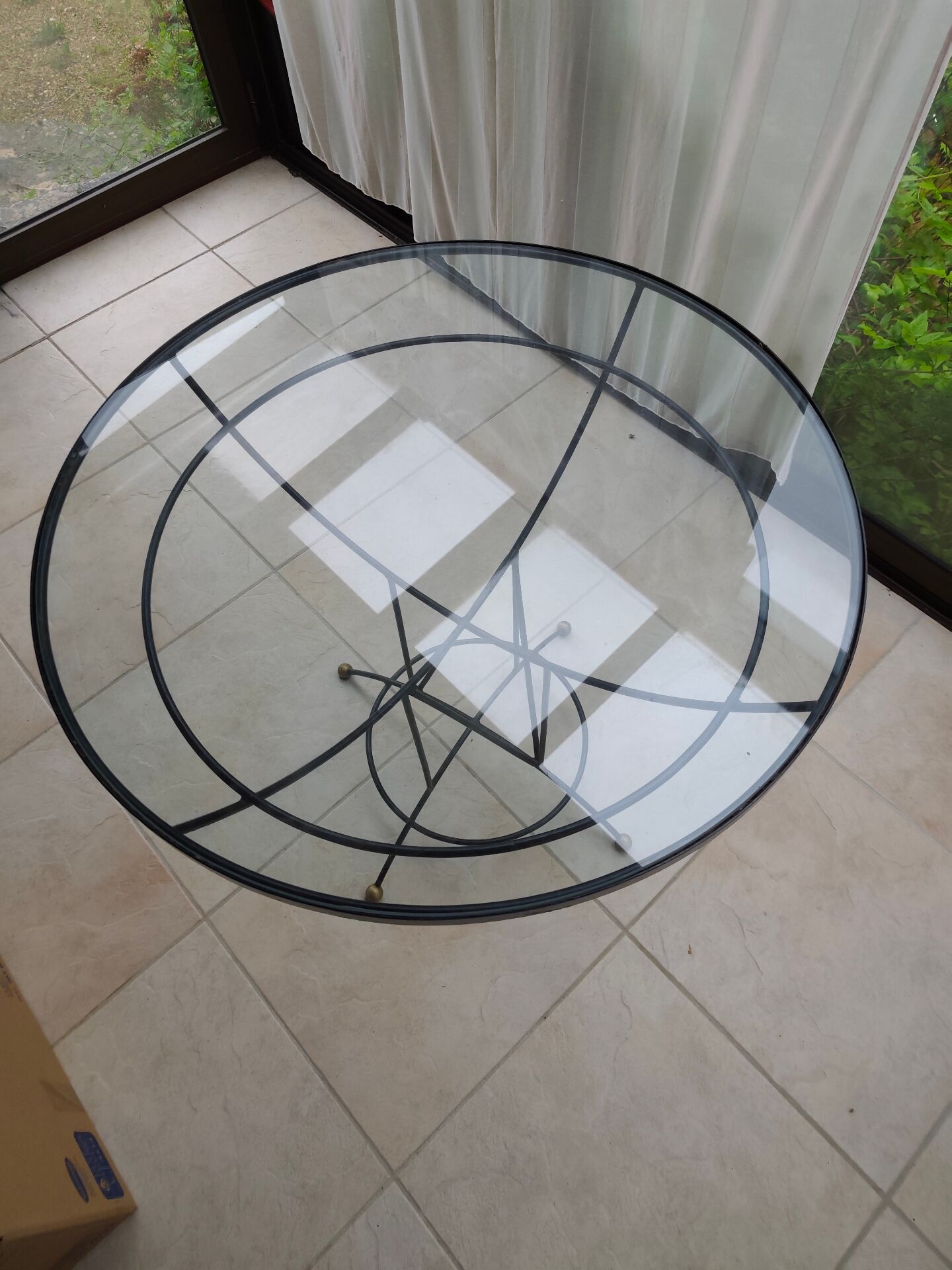 Round dining table "Atomic Age" in wrought iron and glass – 1950s/60s