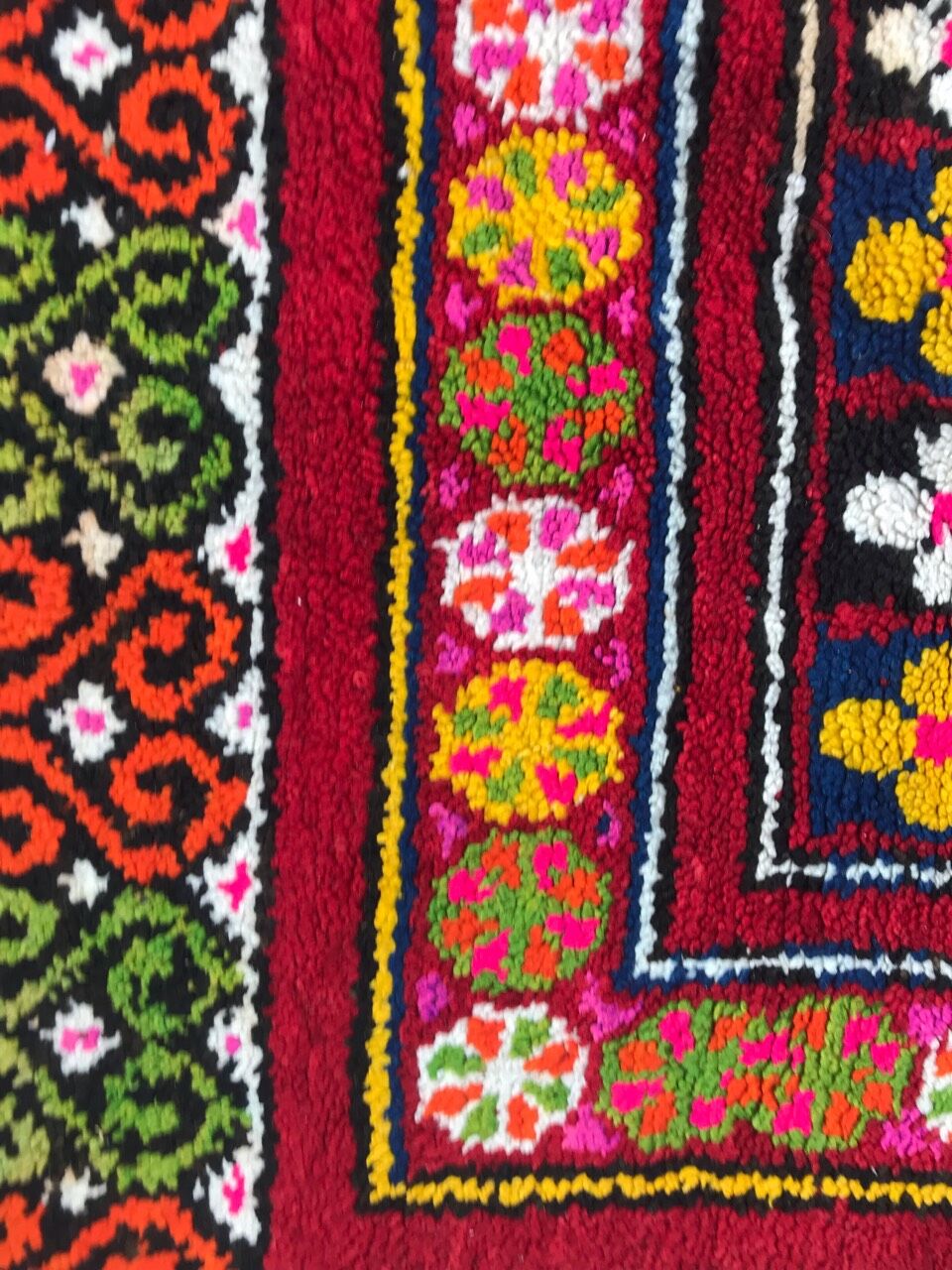 Moroccan Berber rug handmade 193x305cm