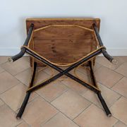 Table en bois et rotin 1920