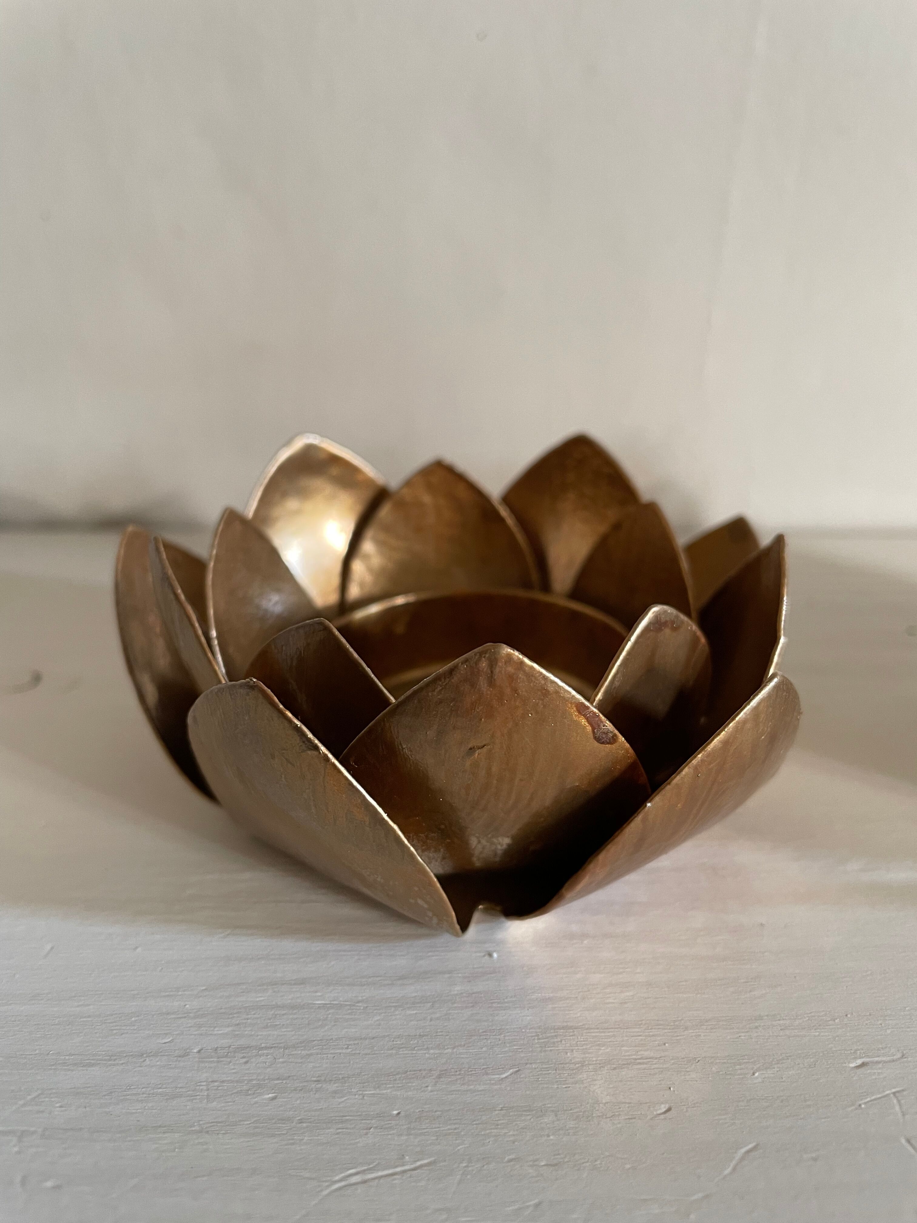 Water lily candlesticks