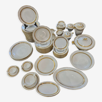 Service de table UM Limoges, porcelaine fil d'or Art Déco 80 pièces