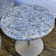 Trio de tables basses en granit et acier inoxydable
