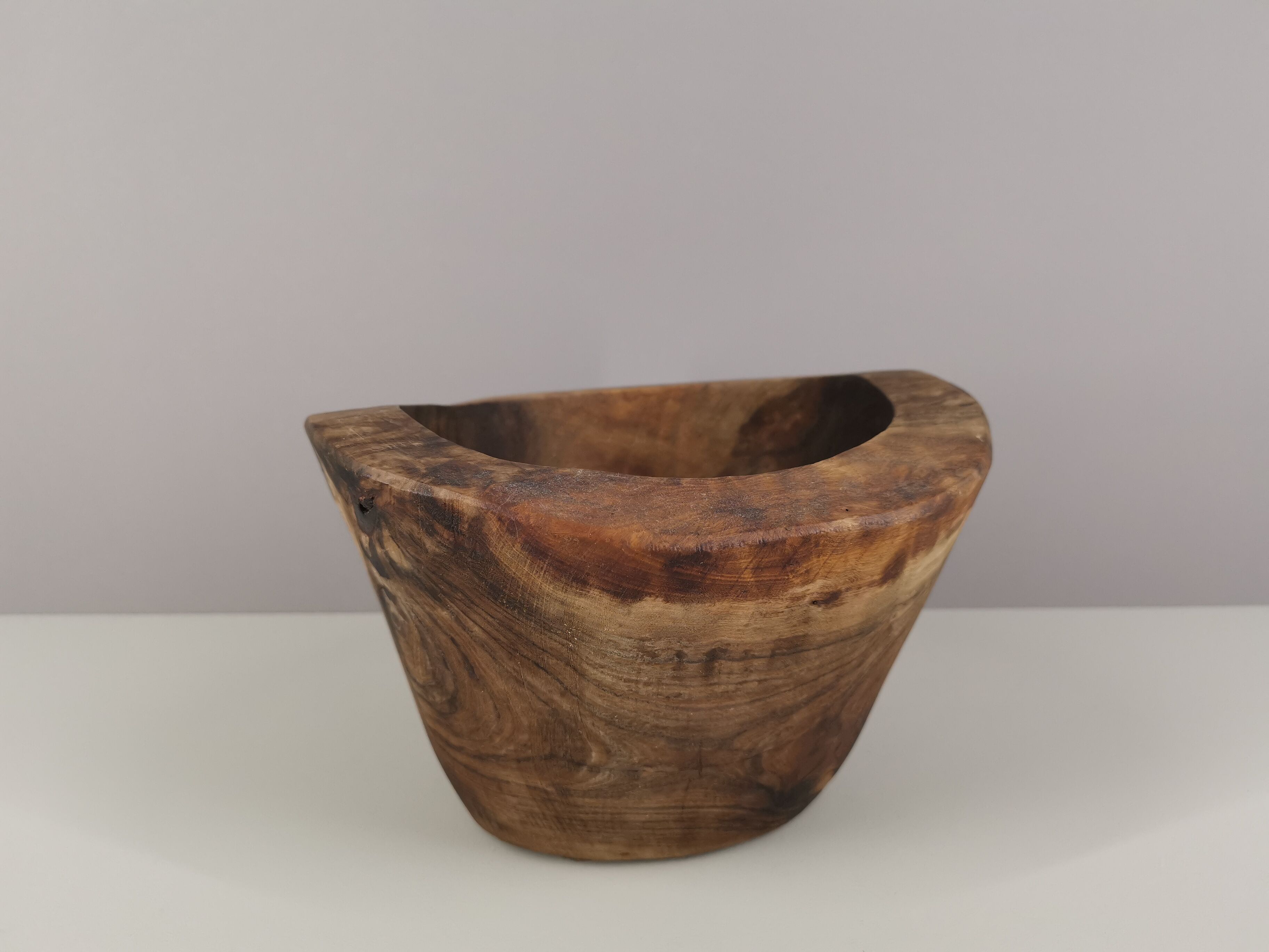 Cut or pocket empty in olive wood / 60s / Mid-Century / Wabi-sabi decoration