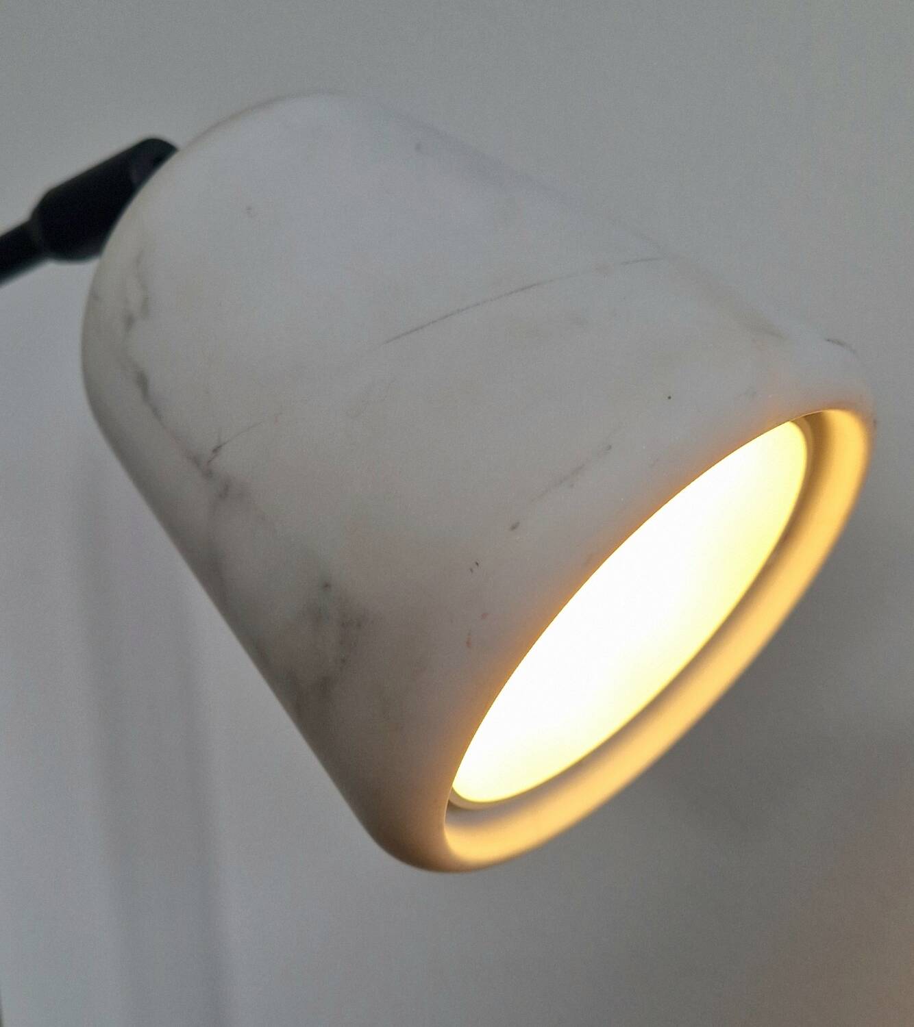 Lampe Material New Works  - Design Noergaard & Kechayas - Marbre/Acier