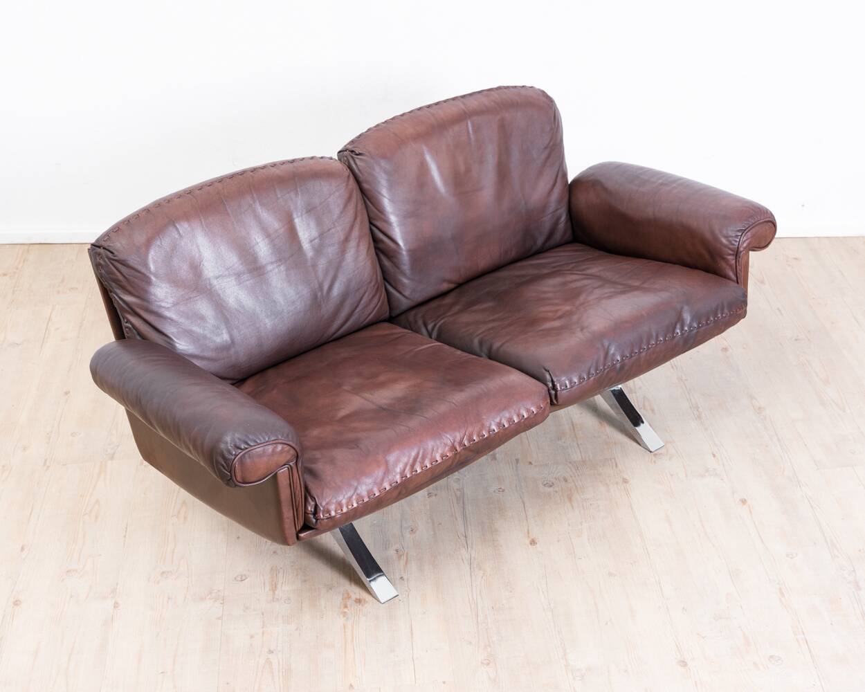 Brown leather 2-seater sofa by De Sede, model DS 31, vintage 1960s.