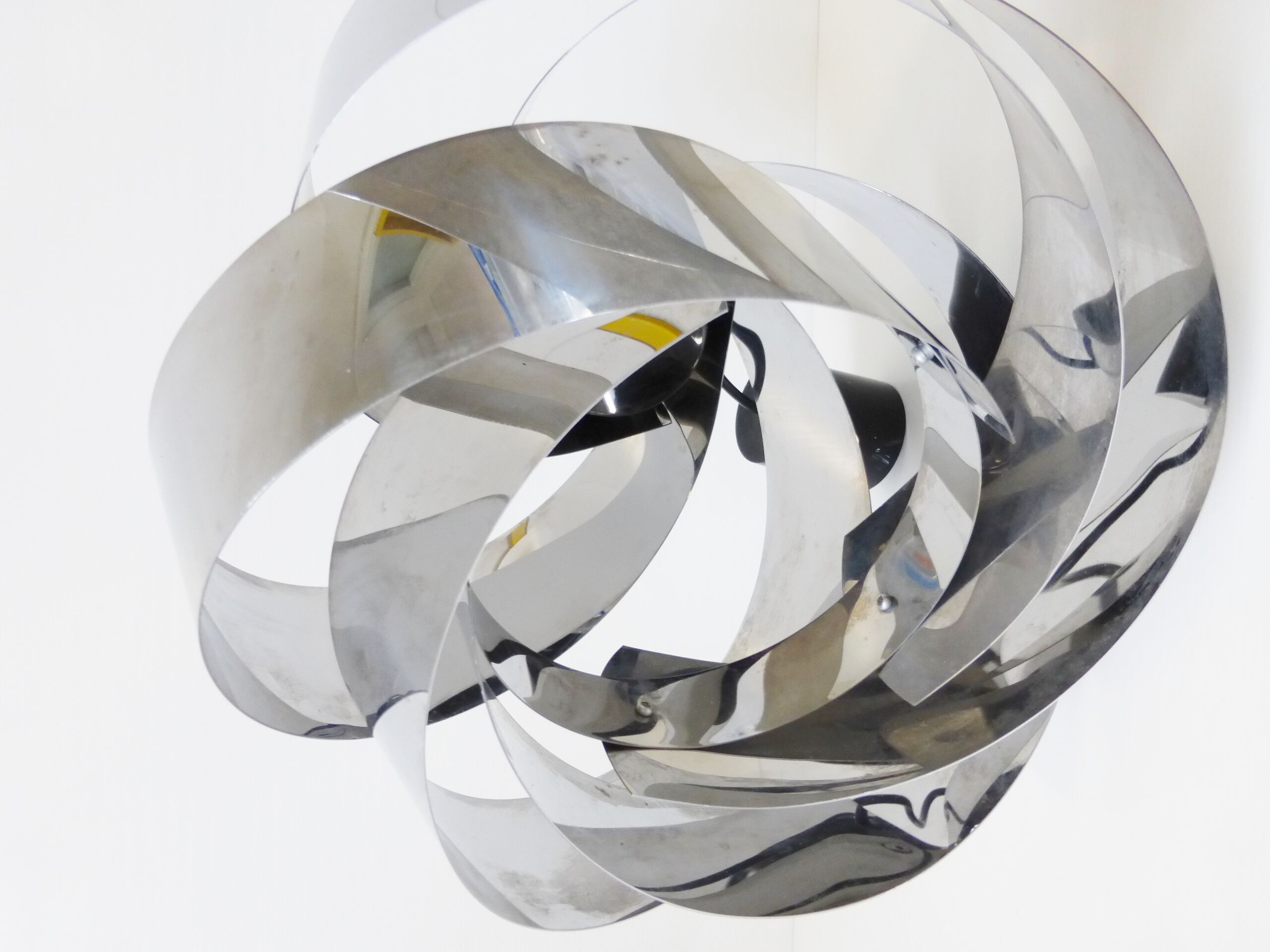 Suspension giant spiral-shaped chandelier in chrome 1970 vintage space age pop 70's seventies during light