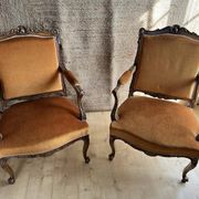 Paire de fauteuils cabriolets