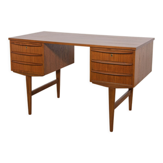 Mid-Century Freestanding Teak Desk, 1960s