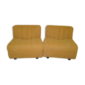 2 fauteuils modèle Novemila par Tito Agnoli  pour Mobilier International