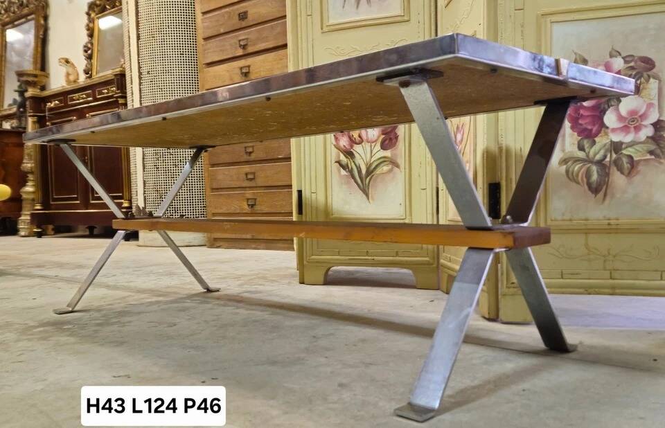 Vintage coffee table from the 1960s/70s with a tiled top.