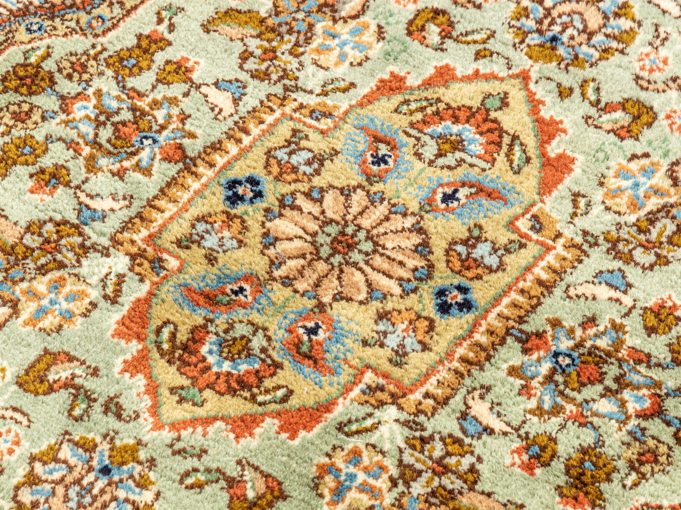 1960s kashmar carpet, 255 x 335