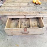 Workbench with drawers