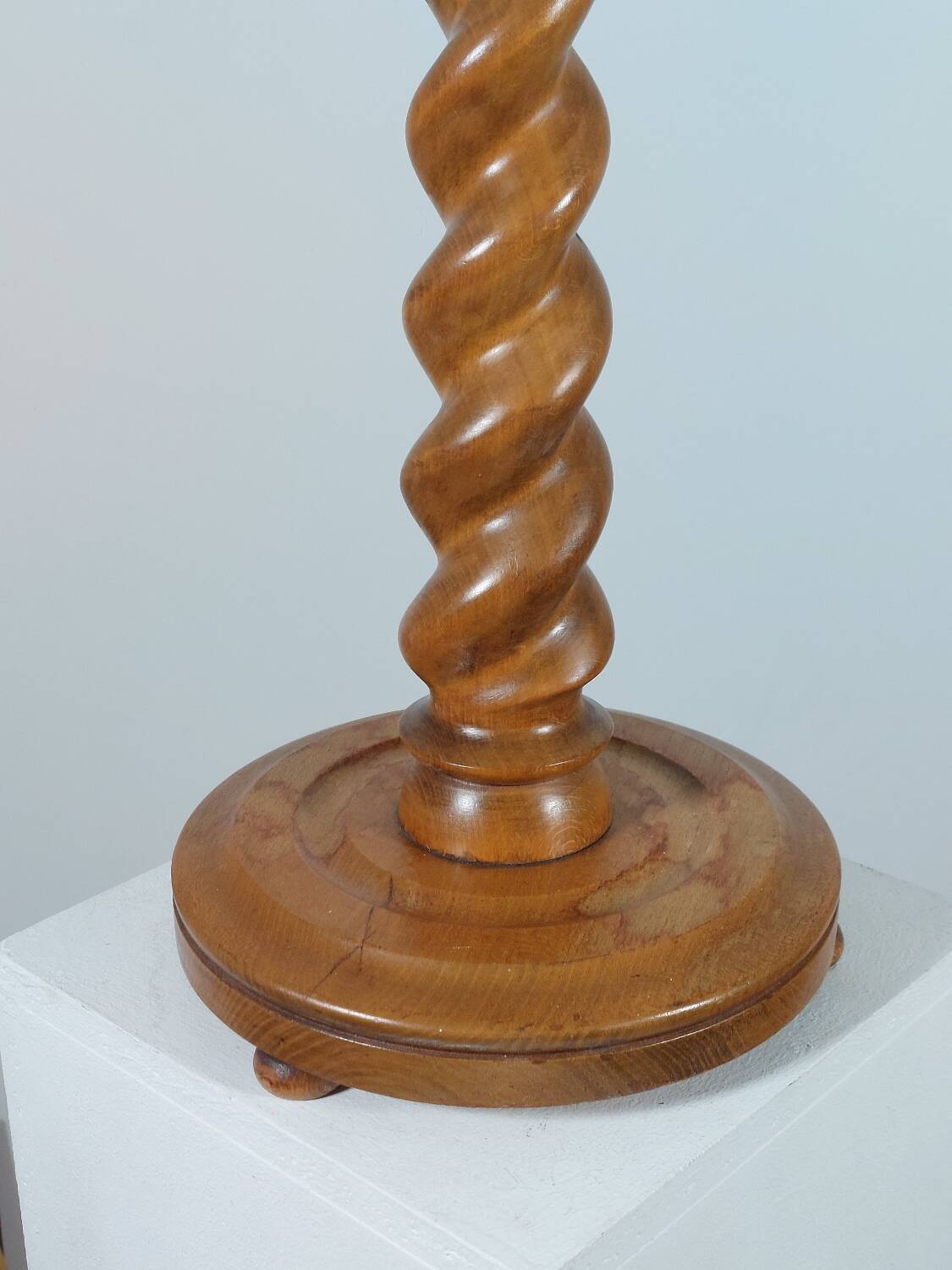 Vintage turned wooden spiral flower support