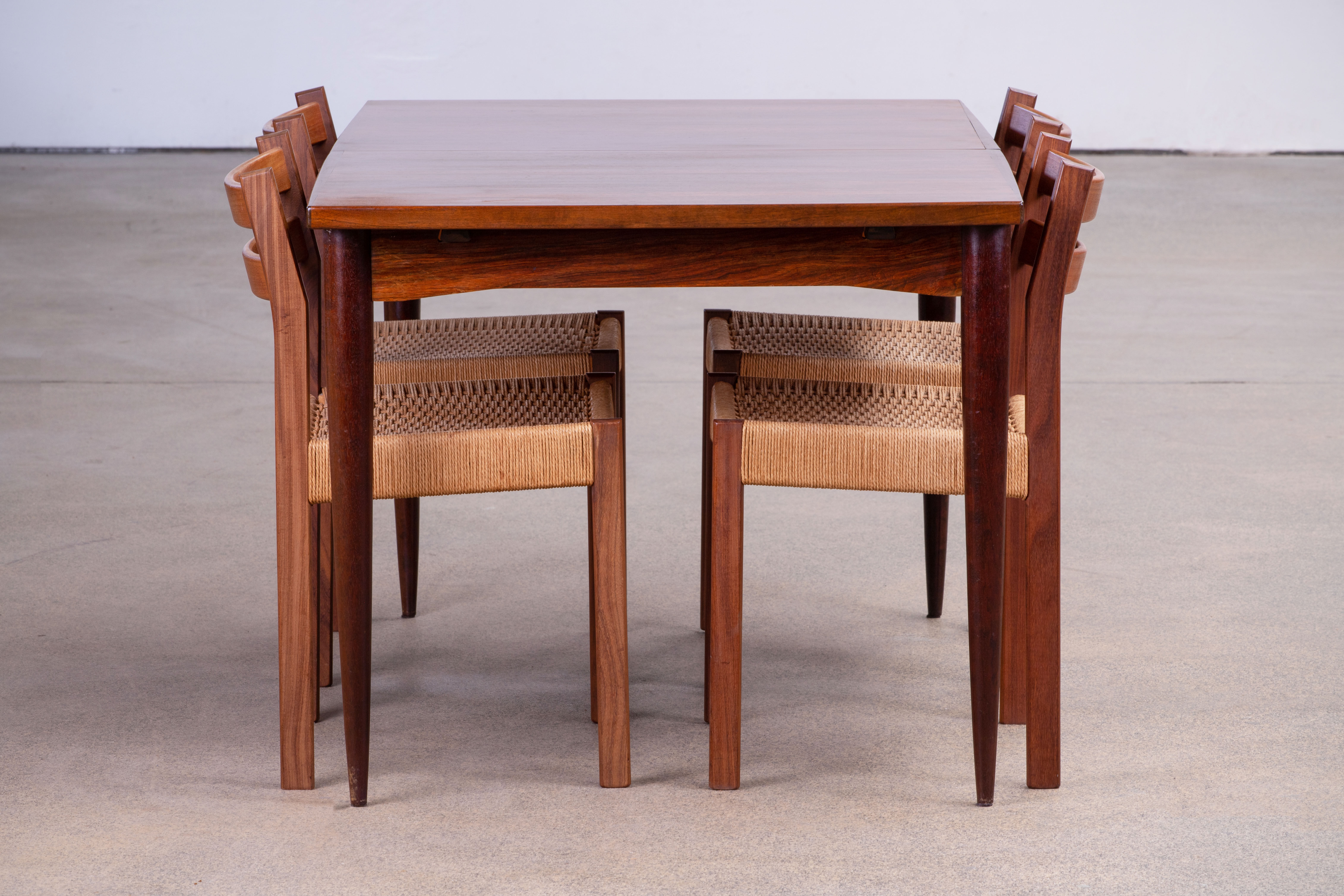 Vintage Scandinavian Table – 160 cm