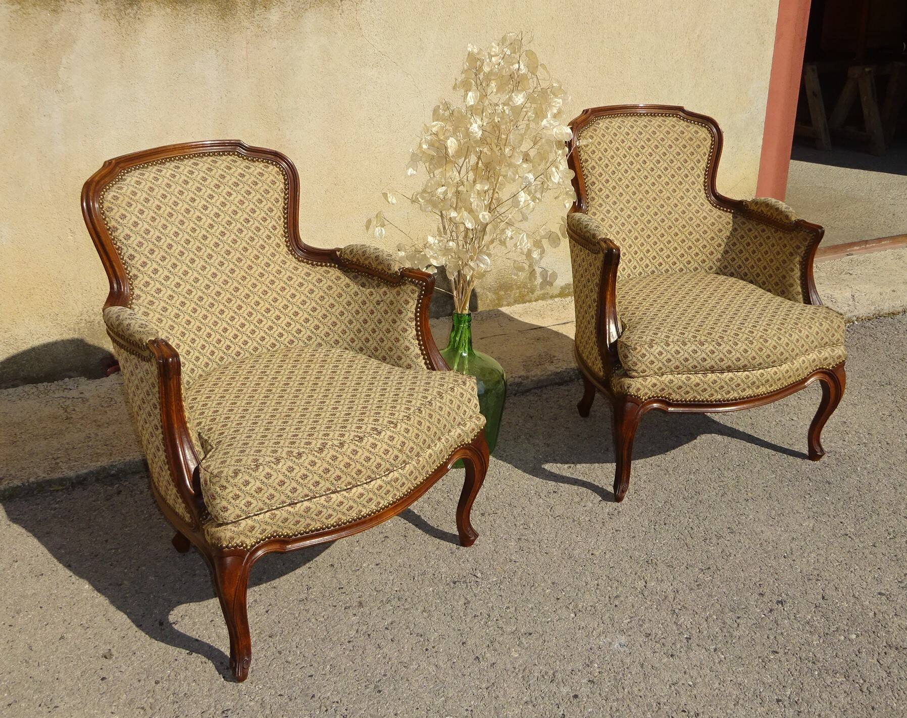 Bergère armchair in walnut and upholstered fabrics, set of 2