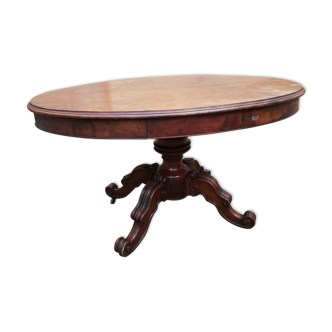 Oval table