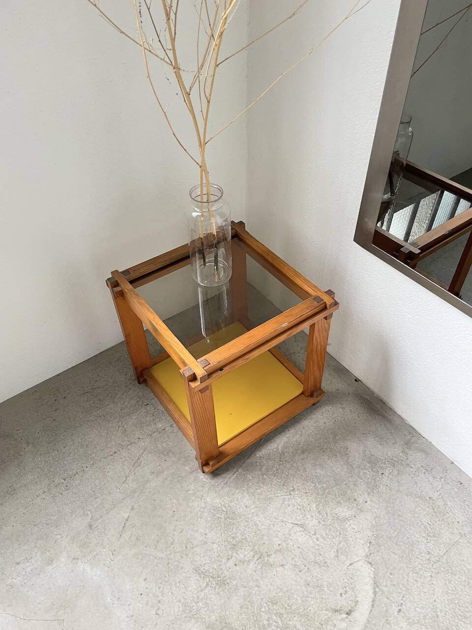 Bedside “cube” side table in pine DLG Regain