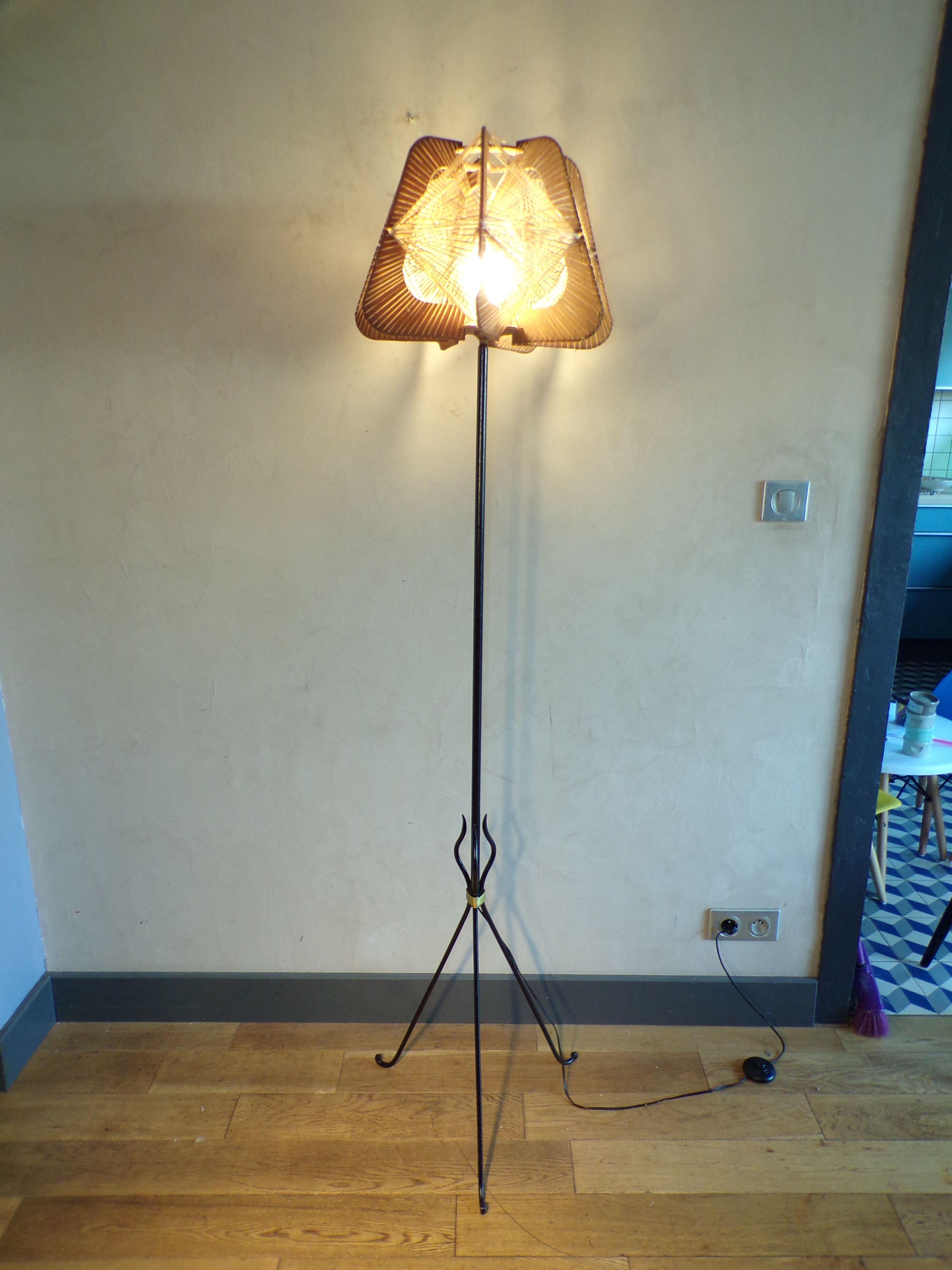 Floor lamp vintage Scandinavian wire Lampshade