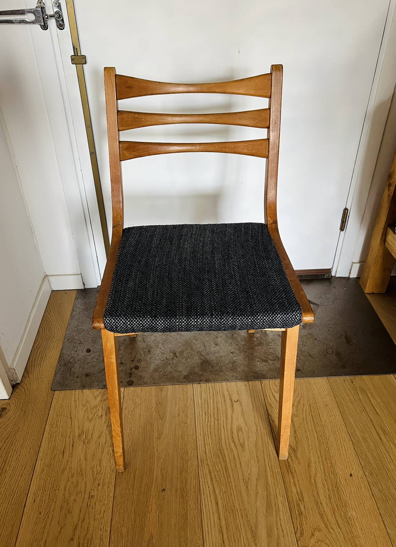 (Lot) 3 Compass Leg Chairs 1960s Scandinavian