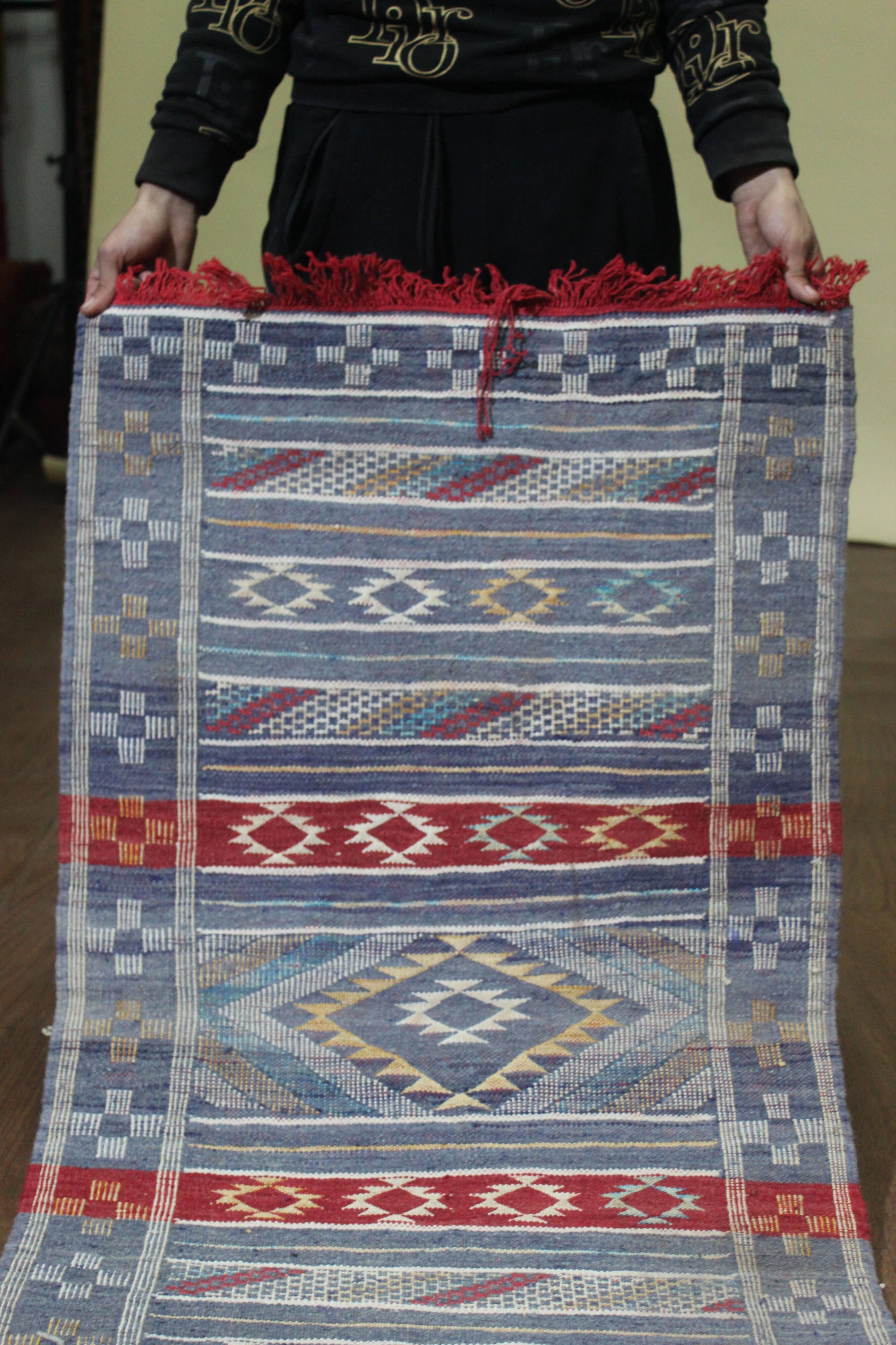 Berber carpet 121x67cm
