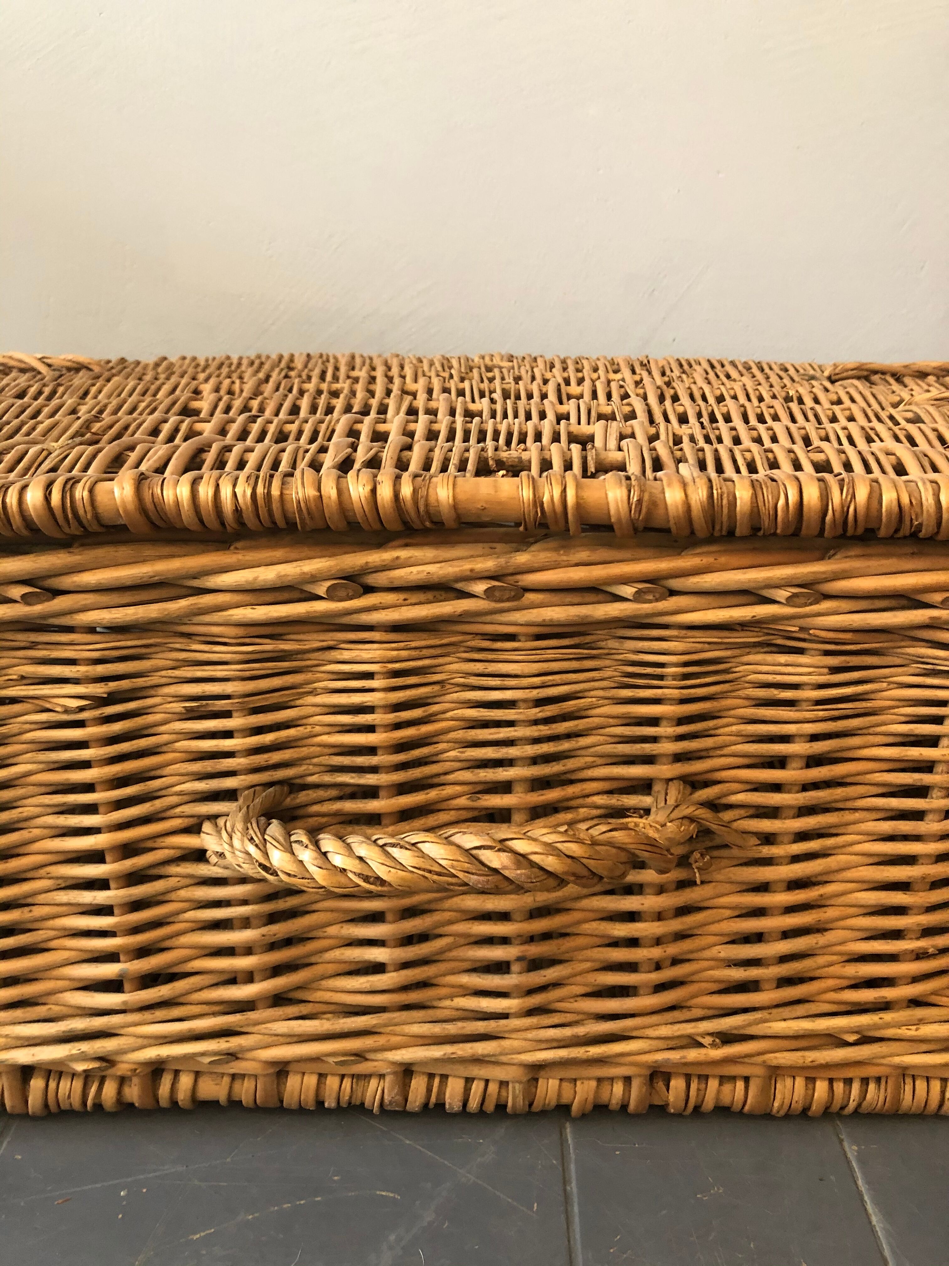 Rattan chest