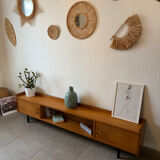 Vintage low oak sideboard (shallow)