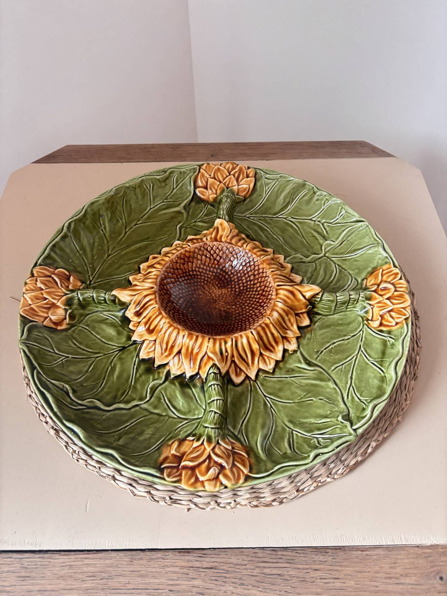 Sunflower plate slipware