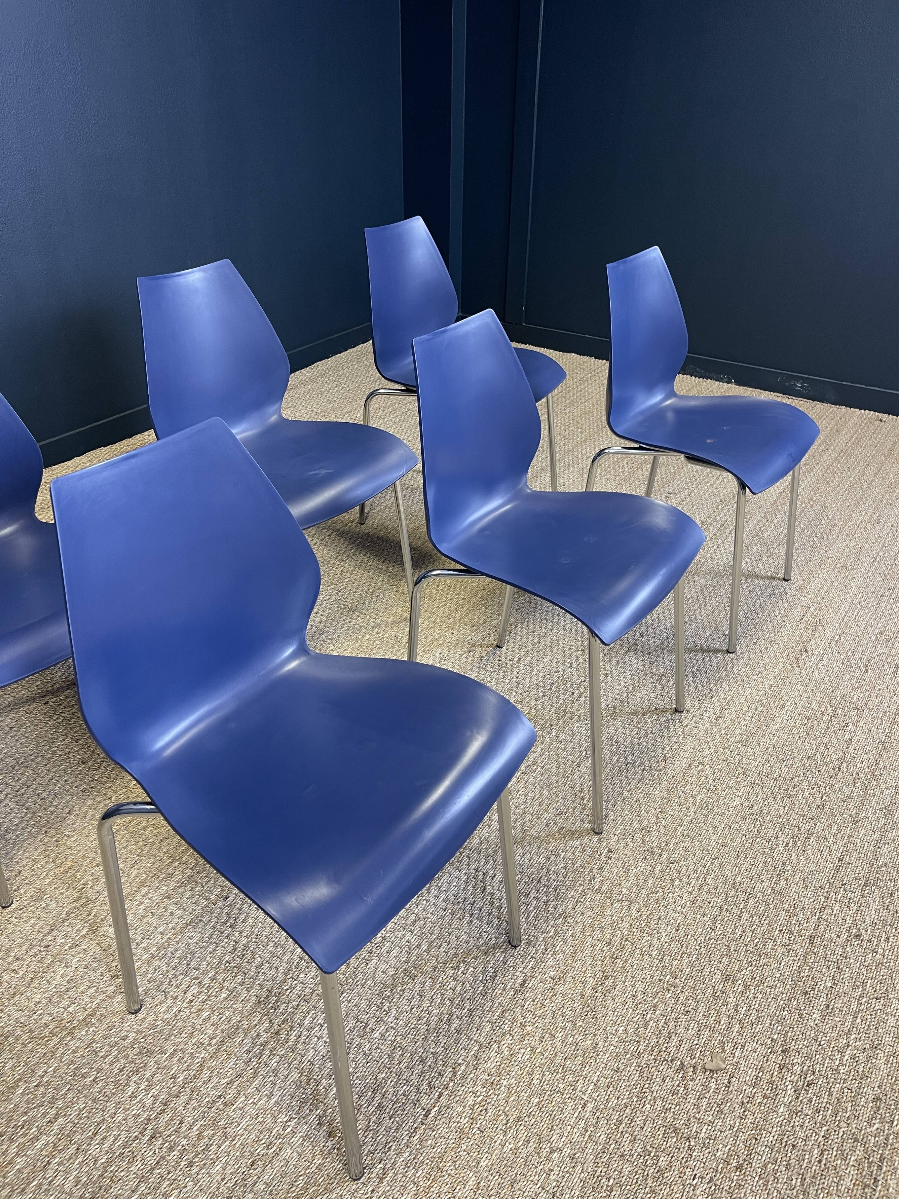 Set of 6 blue dining room chairs from the 2000s